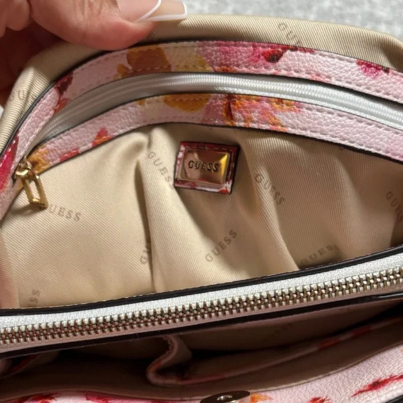 GUESS Floral Multi-Color Satchel - Picture 6 of 7